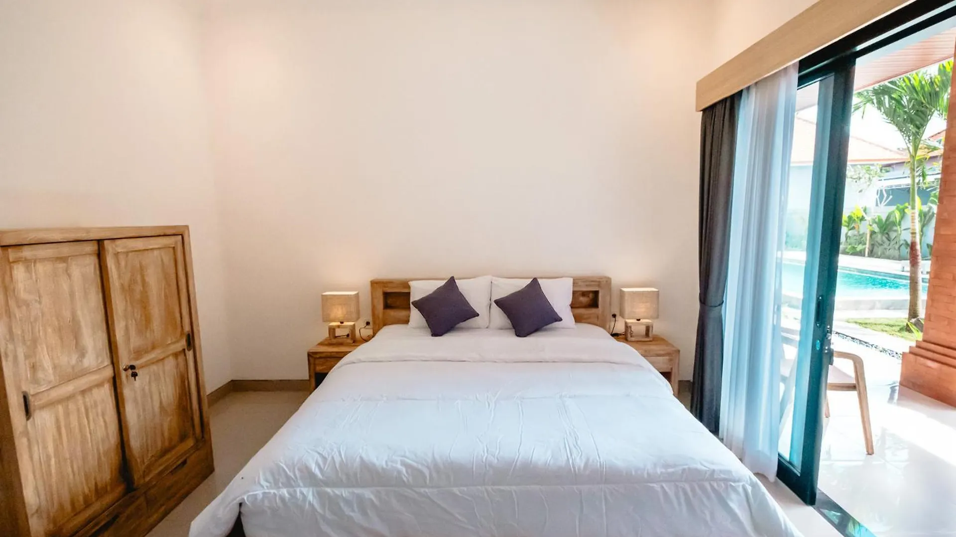 Kubu Dangin Guest House Kerobokan Seminyak  Indonesia