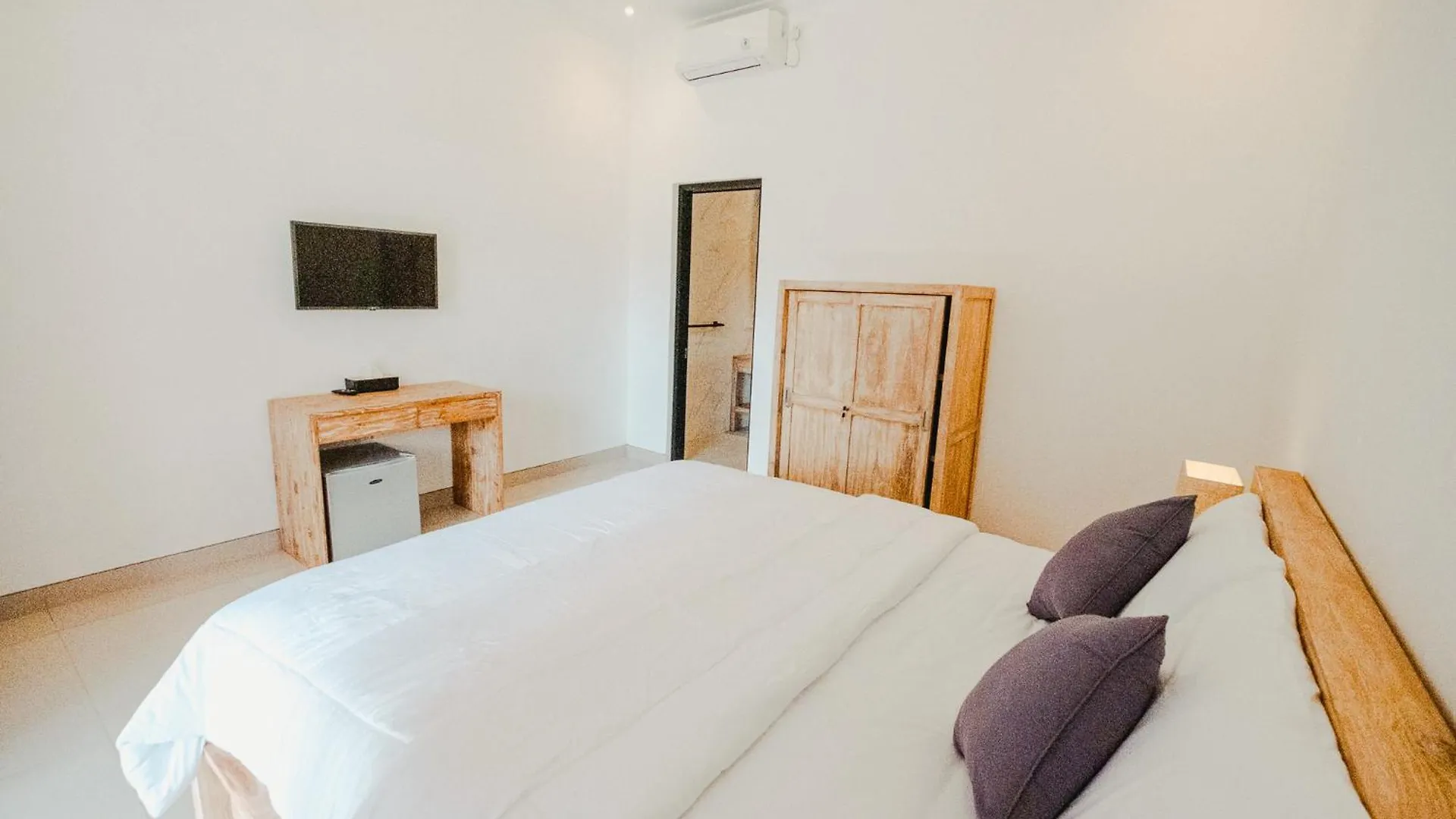 Kubu Dangin Guest House Kerobokan Seminyak  Indonesia