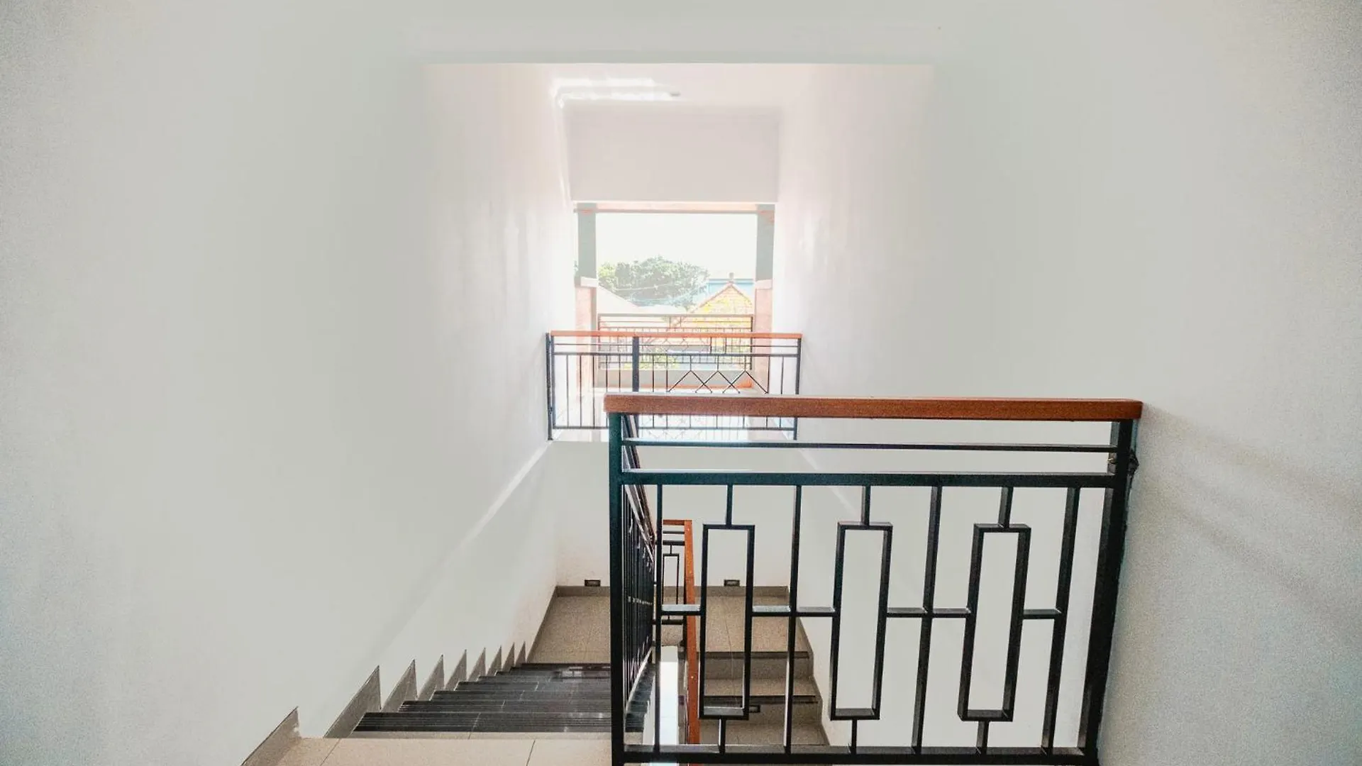 Kubu Dangin Guest House Kerobokan Seminyak  0*, Seminyak (Bali)
