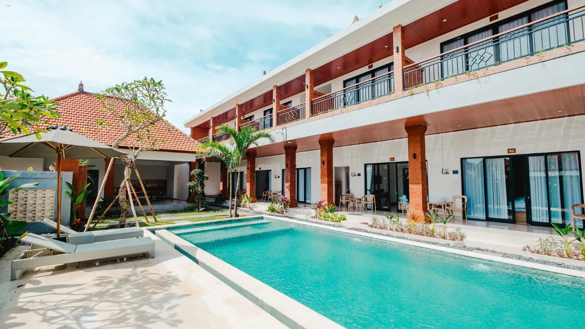 Kubu Dangin Guest House Kerobokan Seminyak